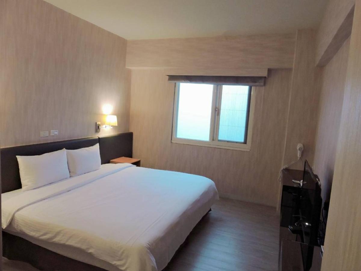 Walker Hotel - Sanchong Taipei Eksteriør billede