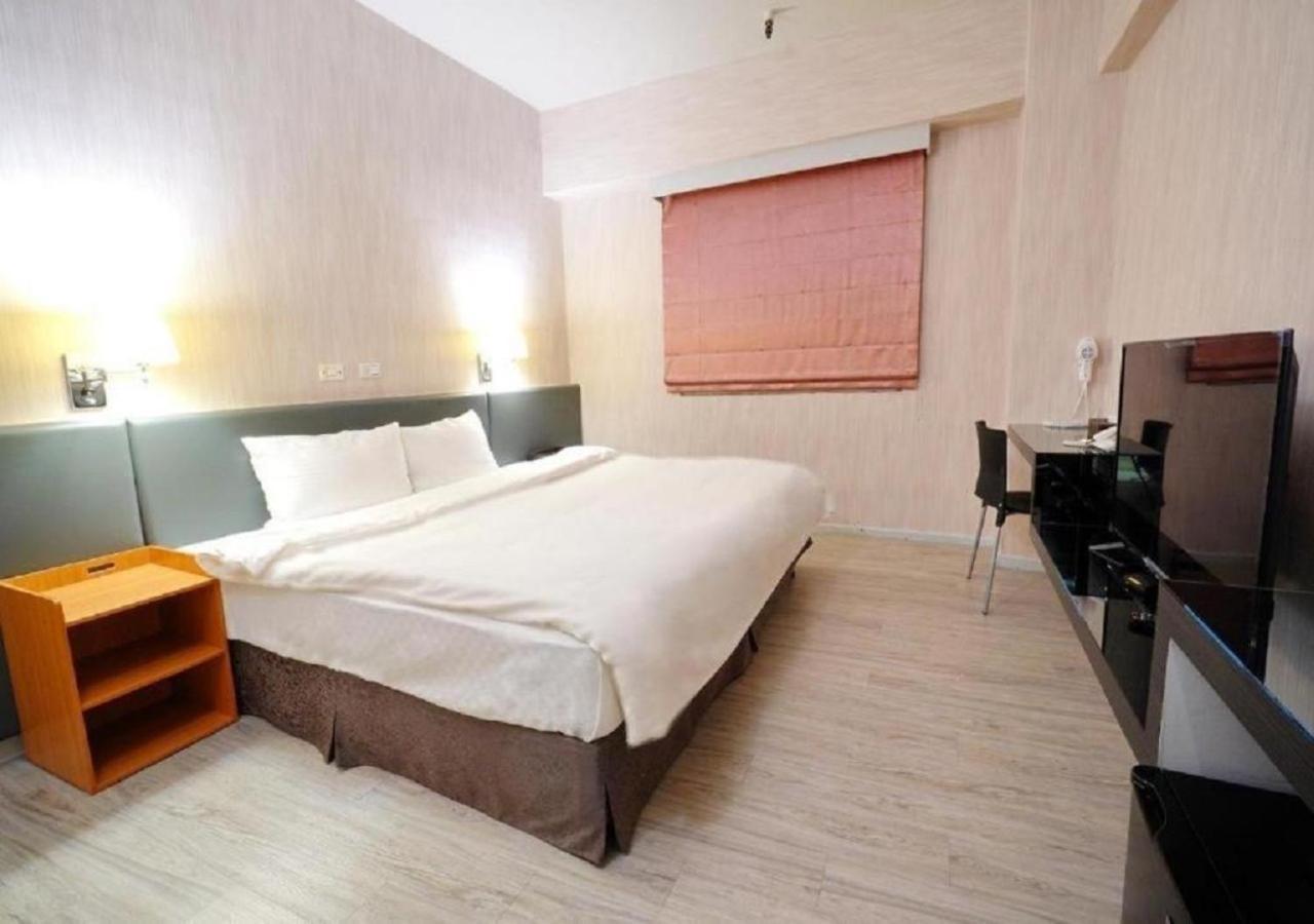 Walker Hotel - Sanchong Taipei Eksteriør billede